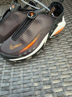 Nike Max Air Craze Black Orange Zip Low Top Men's Cross Training Sneakers